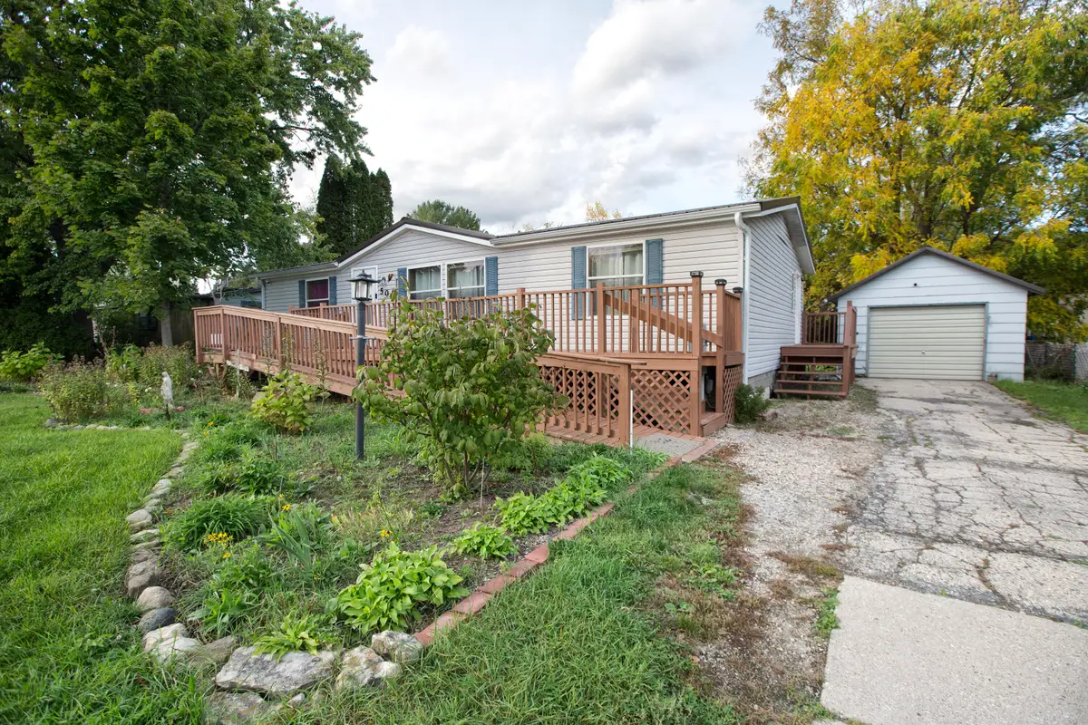 506 Center St, Clyman, WI 53016 - Image #1