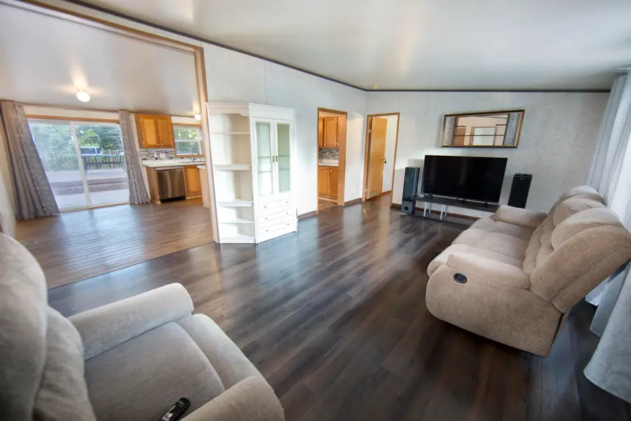 506 Center St, Clyman, WI 53016 - Image #2