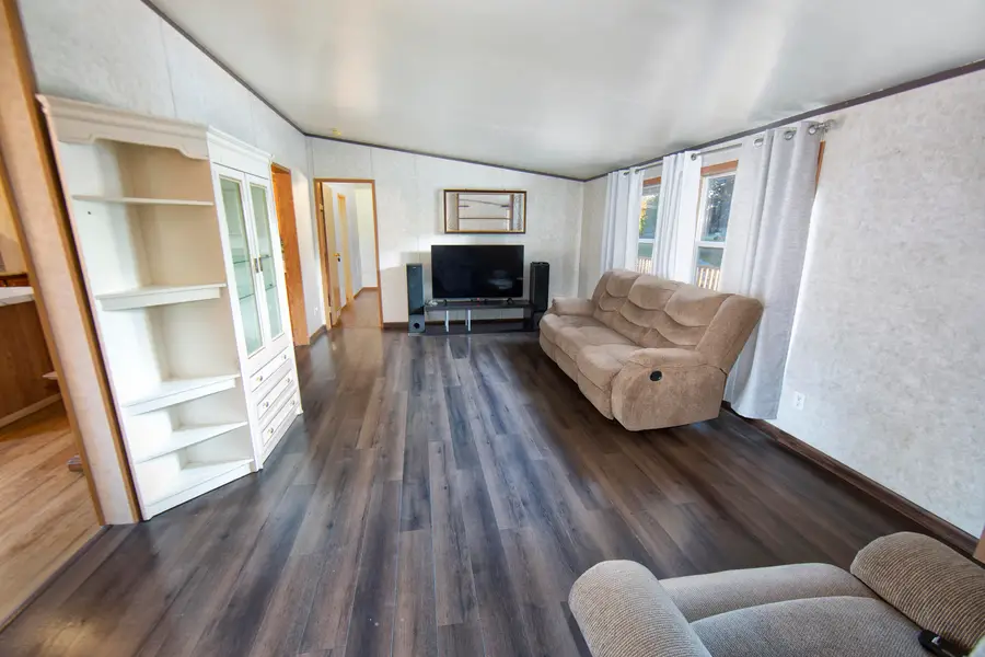 506 Center St, Clyman, WI 53016 - Image #3