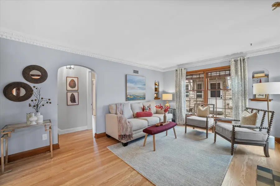 4925 N Elkhart Ave, Whitefish Bay, WI 53217 - Image #3