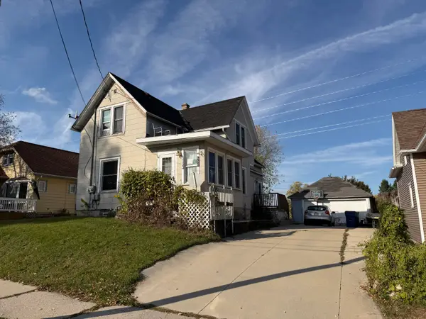 550 W Chestnut St, Port Washington, WI 53074