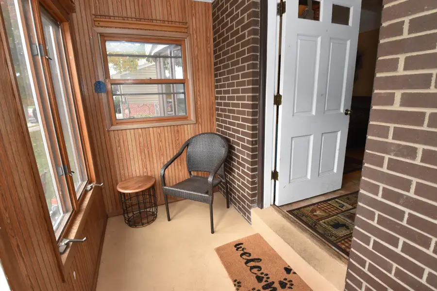 8608 Westbrook Dr, Sturtevant, WI 53177 - Image #3