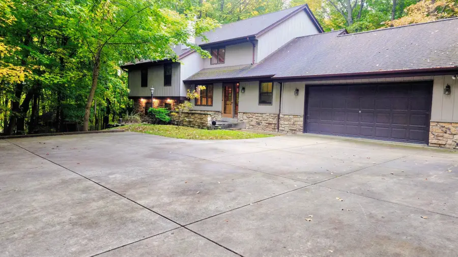 5287 Pleasant Hill Rd, Richfield, WI 53027 - Image #2