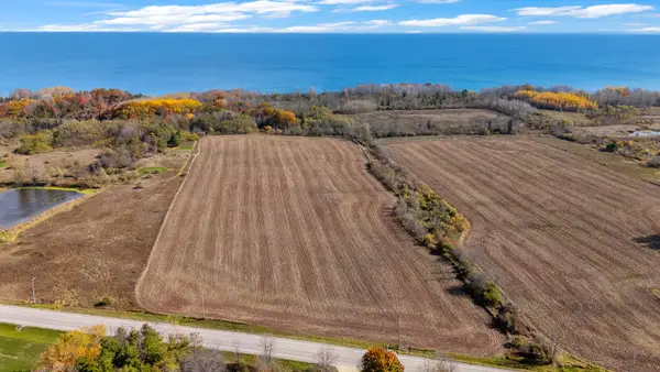 1788 Lake Shore Rd, Grafton, WI 53024