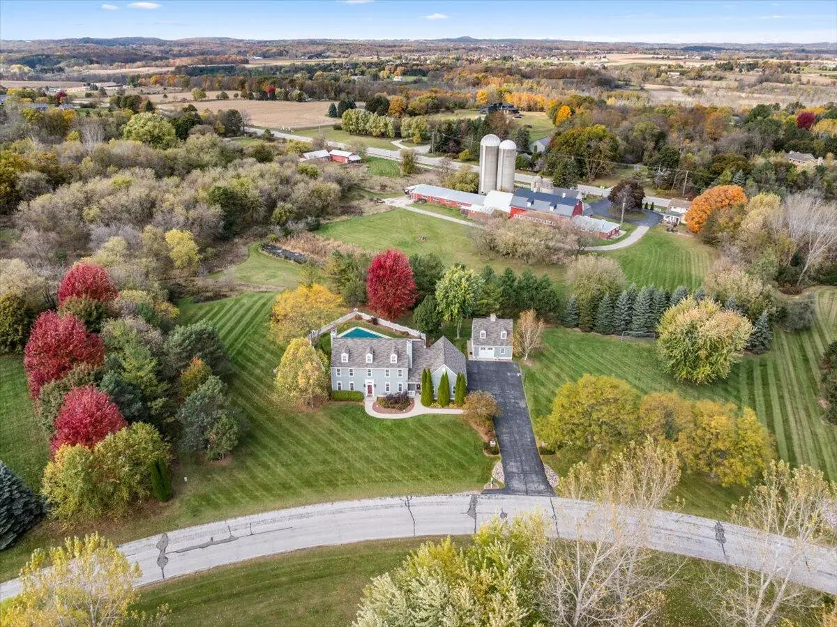 1641 Prairie Ln, Richfield, WI 53033 - Image #1