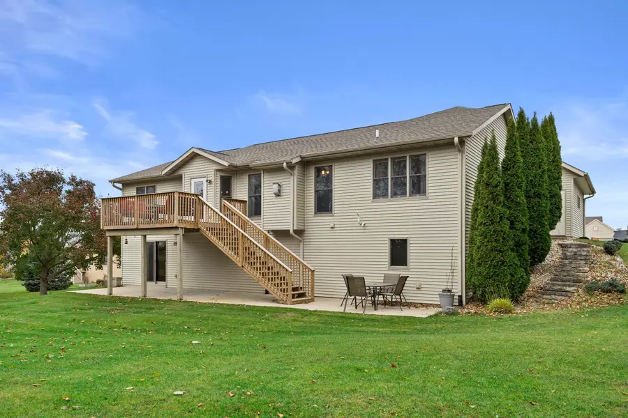 N8219 Pritchard Farm Rd, Ixonia, WI 53036 - Image #3