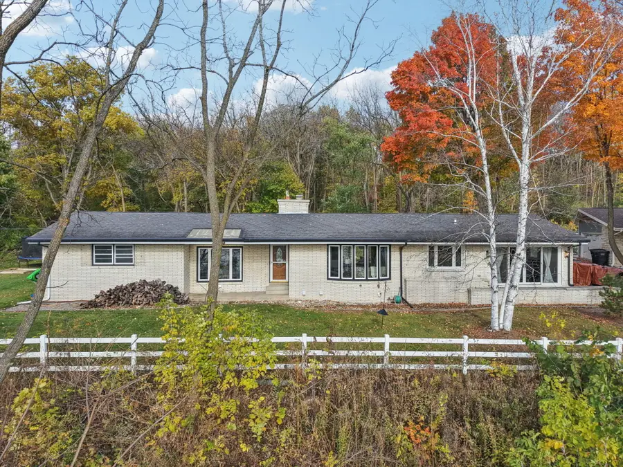 150 Riverside Dr, Waterford, WI 53185 - Image #2