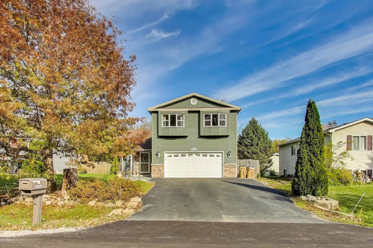 1034 101st St, Pleasant Prairie, WI 53158 - Image #1