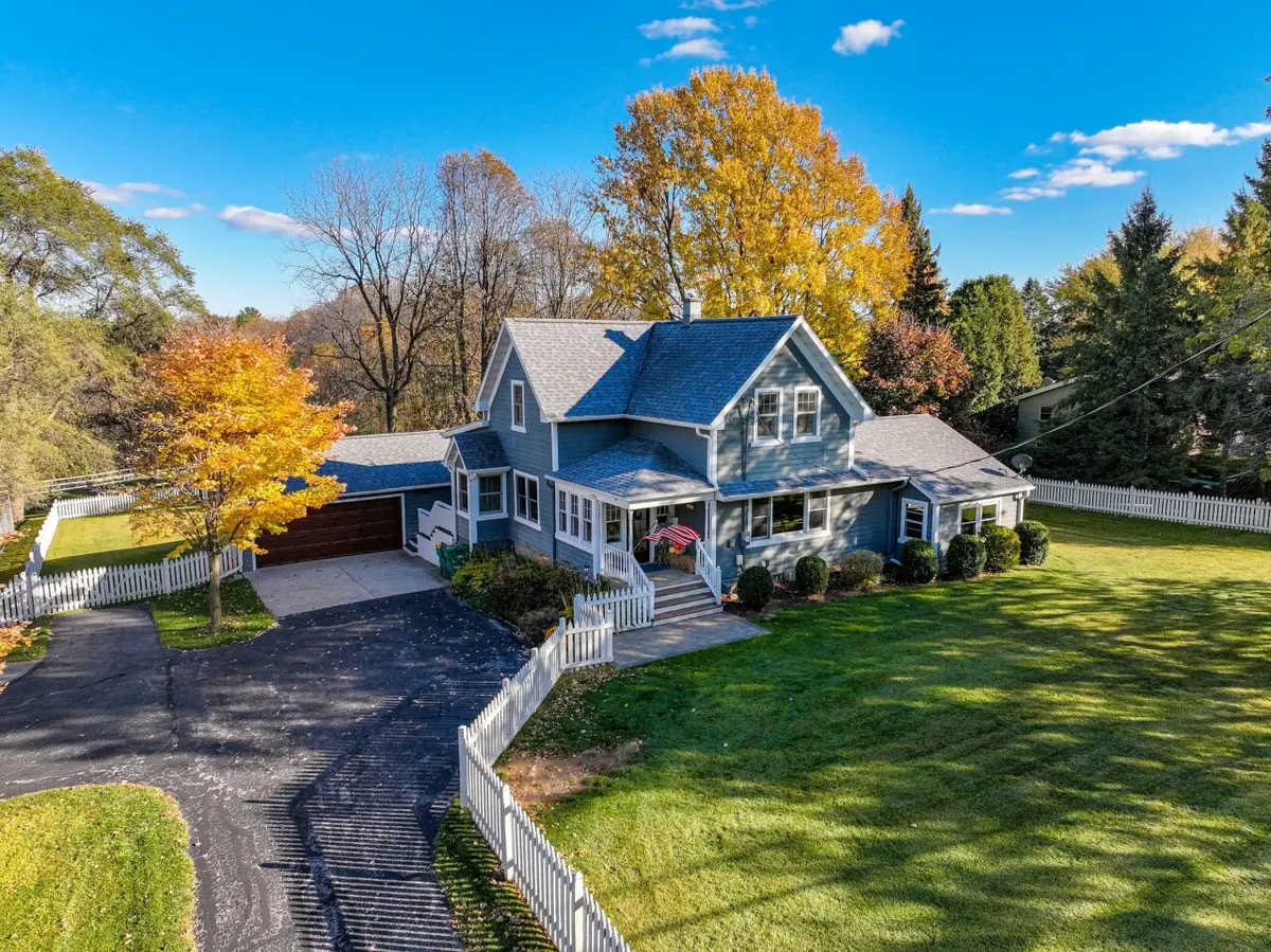 3204 Division Rd, Jackson, WI 53037 - Image #1