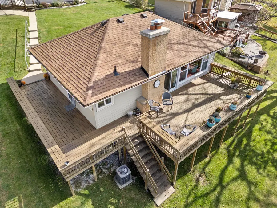 5730 N River Bay Rd, Waterford, WI 53185 - Image #2