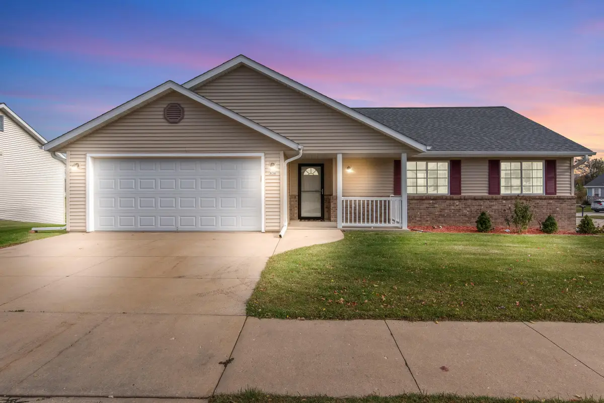 836 Tower Dr, Hartford, WI 53027 - Image #1
