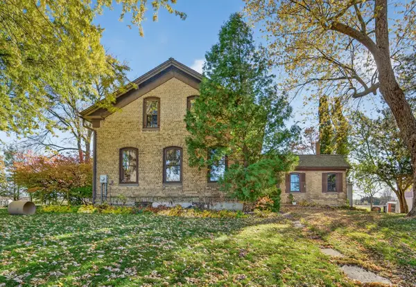 1003 N Plymouth Trl, New Holstein, WI 53061