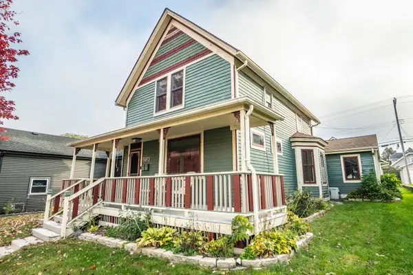 507 S Main St, West Bend, WI 53095