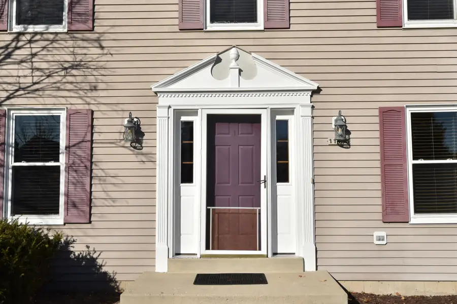 11458 W Balboa St, Franklin, WI 53132 - Image #2