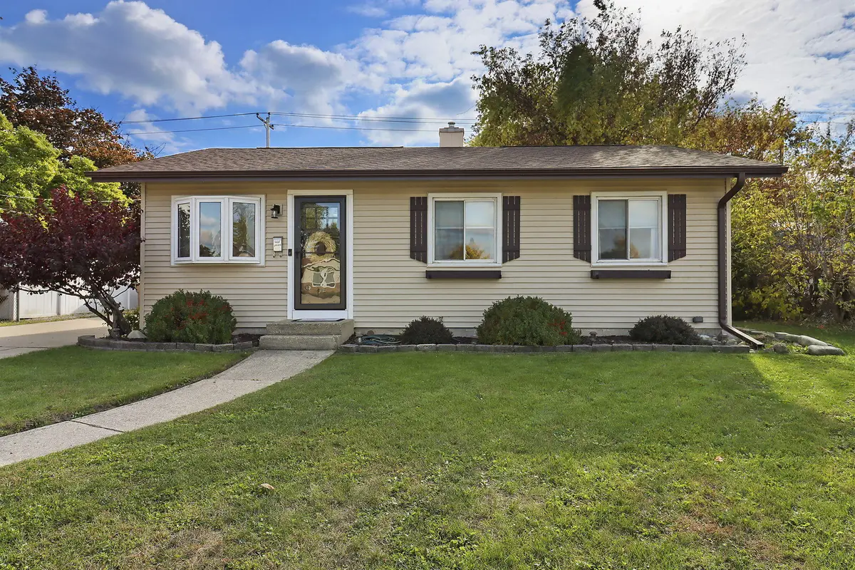 2025 87th St, Kenosha, WI 53143 - Image #1