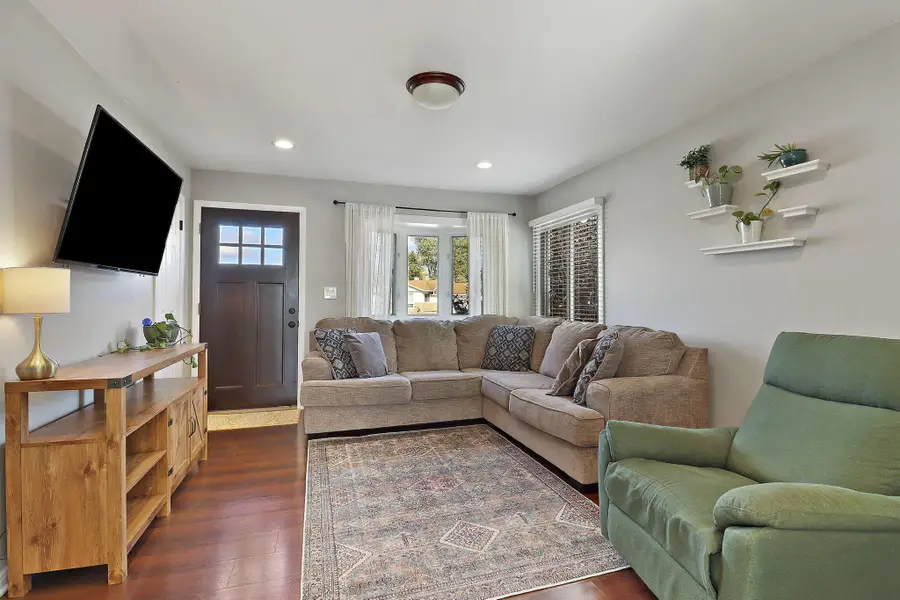 2025 87th St, Kenosha, WI 53143 - Image #3