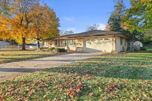 2113 Mt Zion Ave, Janesville, WI 53545