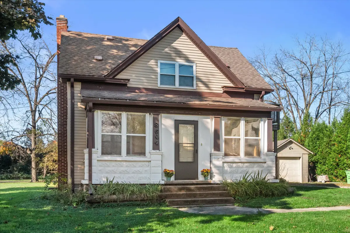 8604 Caldwell Rd, Waterford Town, WI 53149 - Image #1