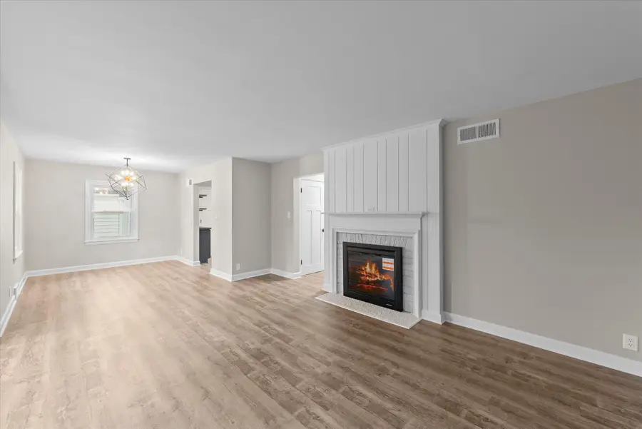 W204N9269 Lannon Rd, Menomonee Falls, WI 53051 - Image #3