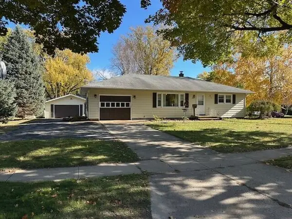 347 Zida St, Fort Atkinson, WI 53538