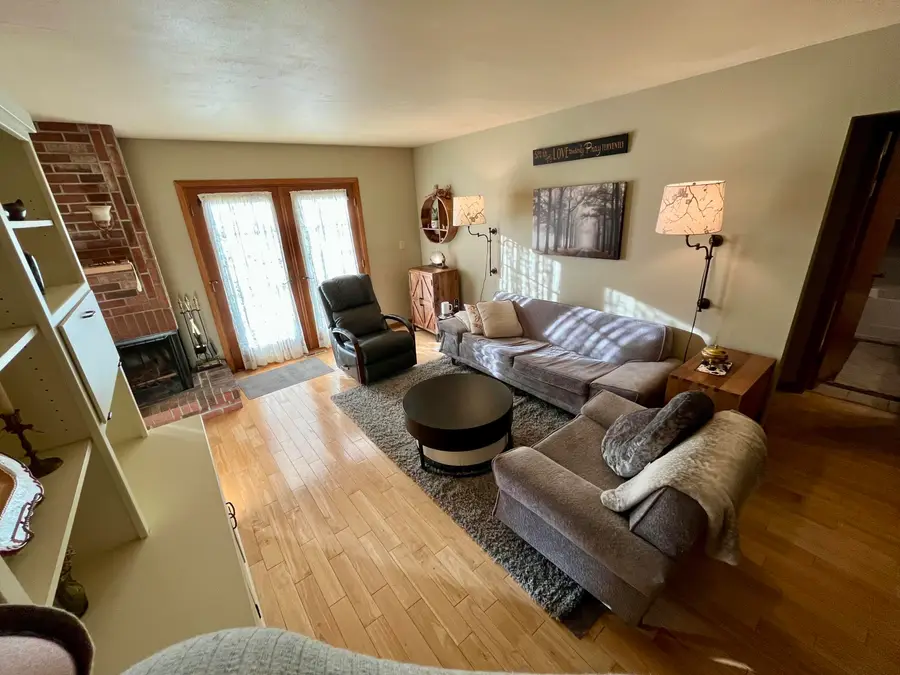 16 Illinois St, Racine, WI 53405 - Image #3