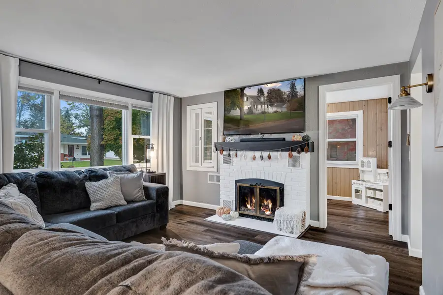 2011 Strong Ave, La Crosse, WI 54601 - Image #3