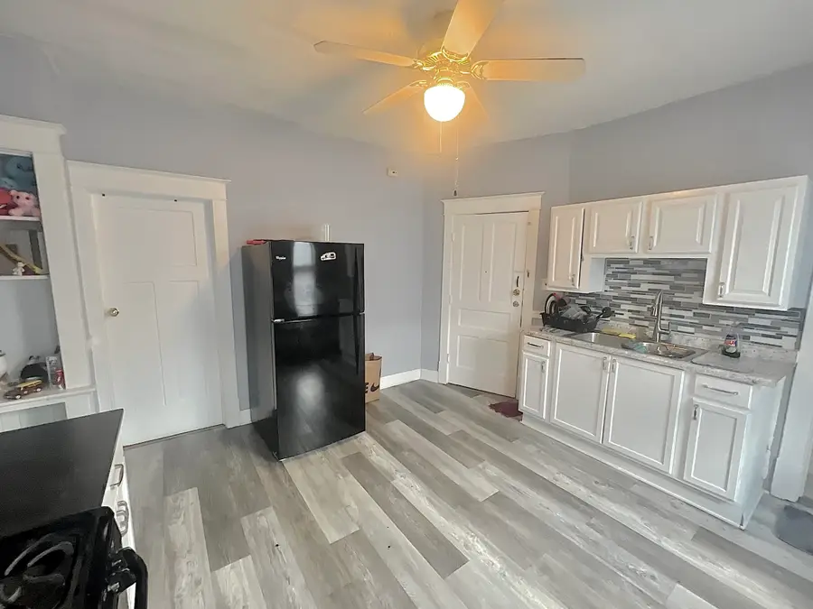 1835 W Burnham St, Milwaukee, WI 53204 - Image #3