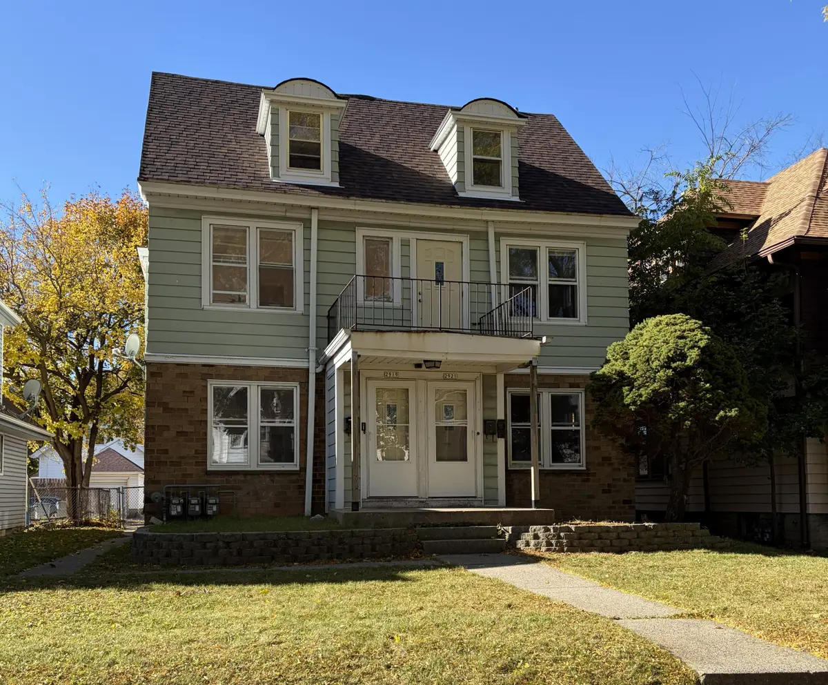 2919 N 50th St, Milwaukee, WI 53210 - Image #1
