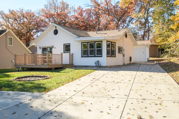 6506 Riverside Rd, Waterford, WI 53185