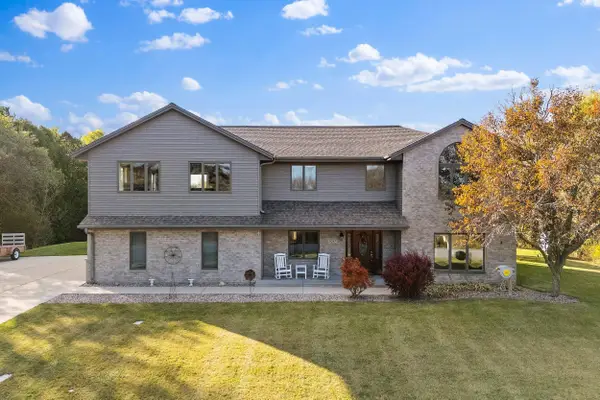 9083 Fillmore Rd, Farmington, WI 53021
