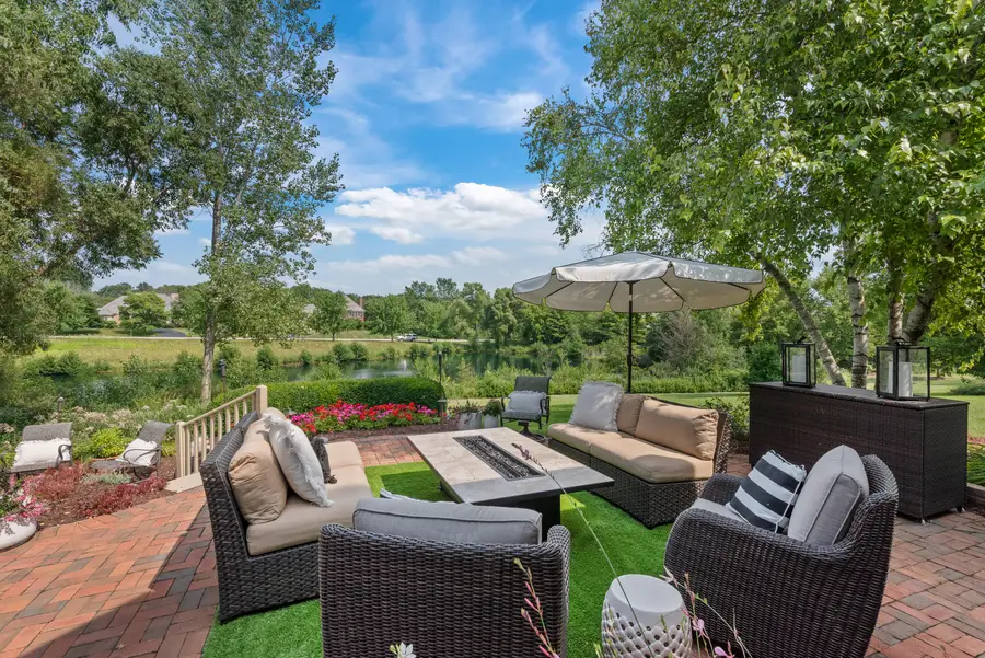 4012 W Canterbury Ct, Mequon, WI 53092 - Image #2