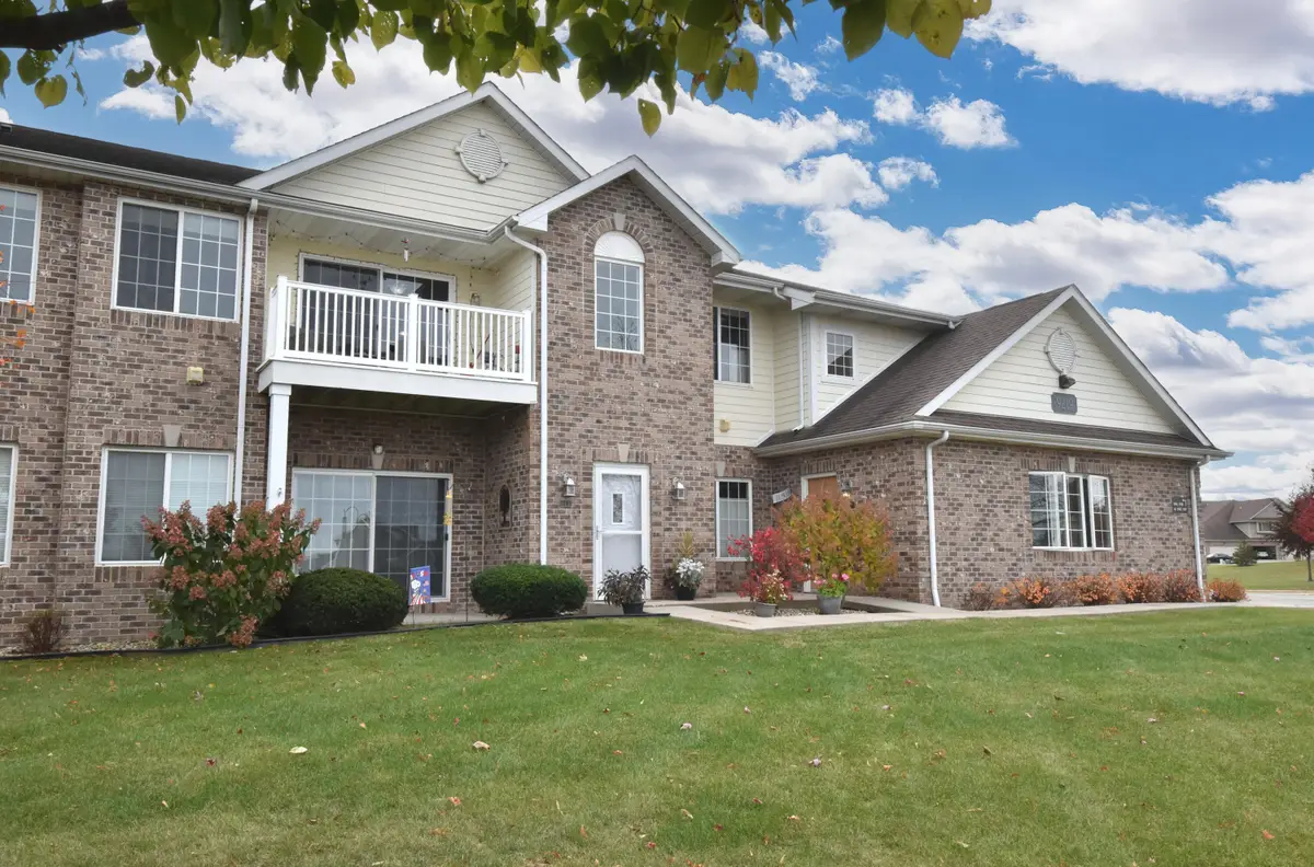 9219 66th Ave, Pleasant Prairie, WI 53158 - Image #1