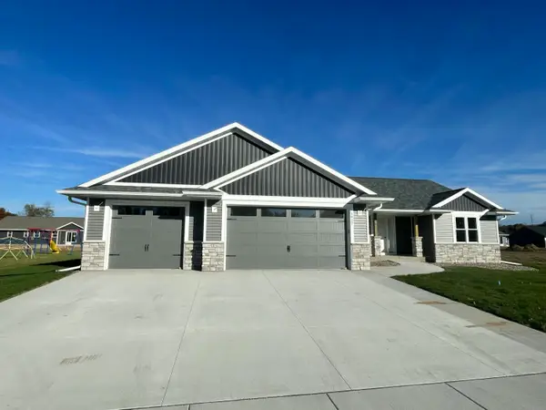 1927 Golden Gate Way, Holmen, WI 54636