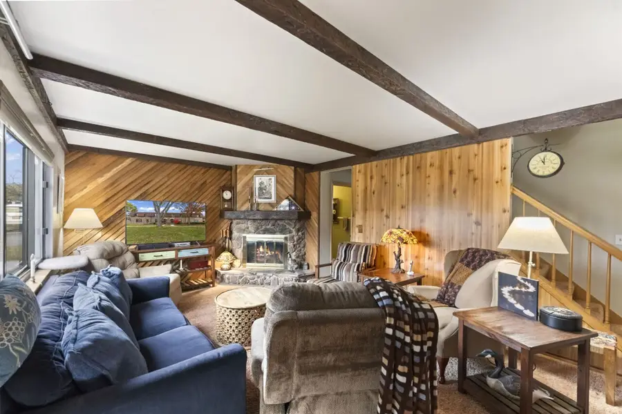 1482 S Coachlight Dr, New Berlin, WI 53151 - Image #2