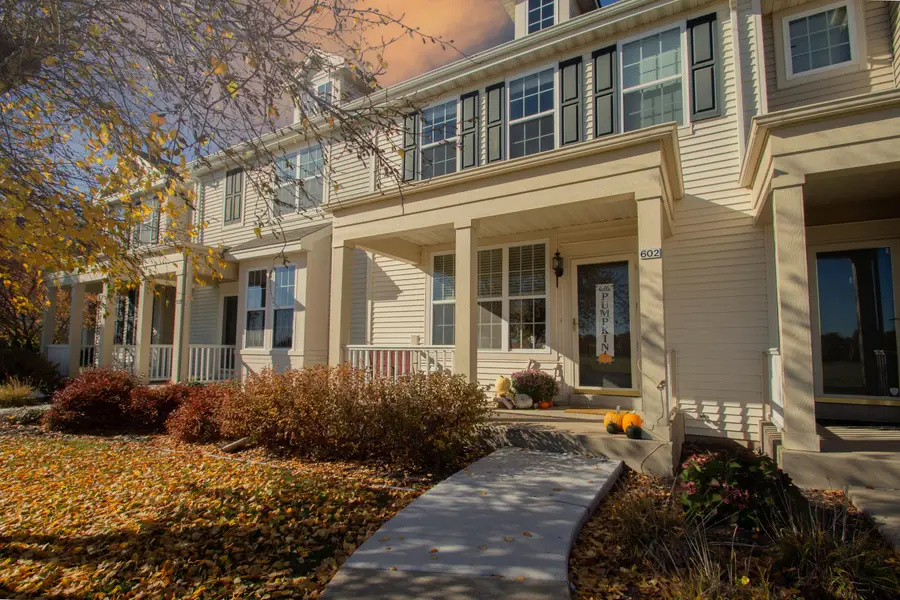 602 Hunter Oaks Blvd, Watertown, WI 53094 - Image #2