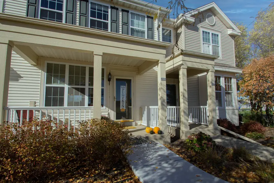 602 Hunter Oaks Blvd, Watertown, WI 53094 - Image #3