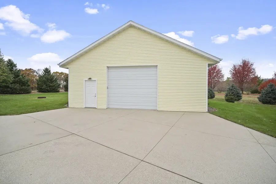 W2454 Timber Ct, Auburn, WI 53010 - Image #2