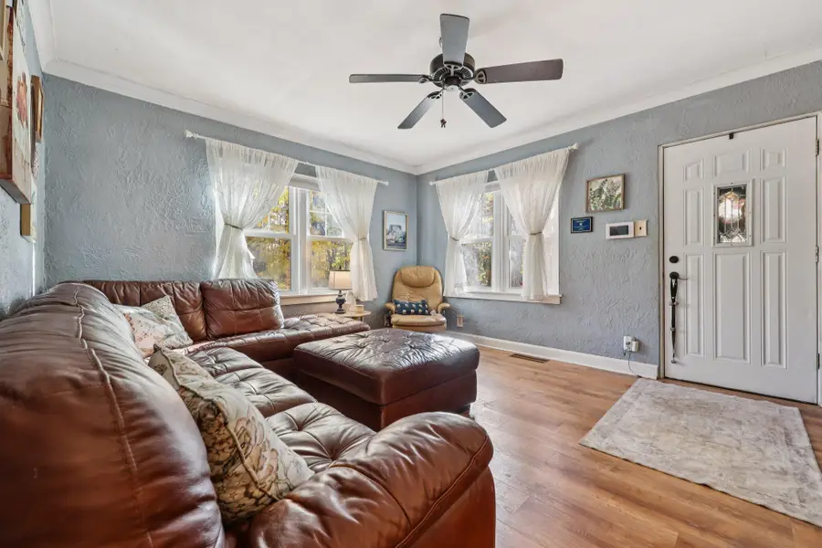 13008 W Meadow Ln, New Berlin, WI 53151 - Image #3