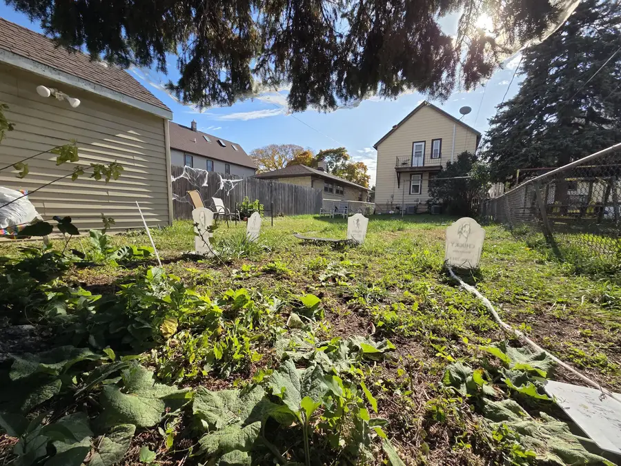 3658 E Holmes Ave, Cudahy, WI 53110 - Image #3