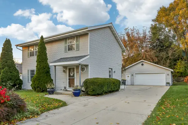 1308 Danny St, Waukesha, WI 53186