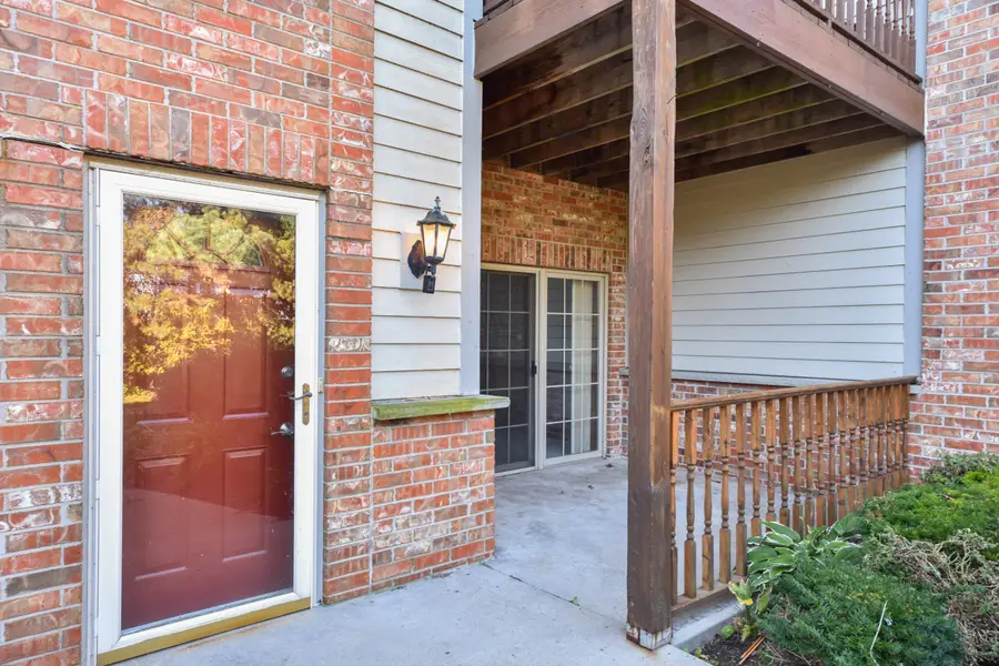 628 Hillcrest Rd, Saukville, WI 53080 - Image #2