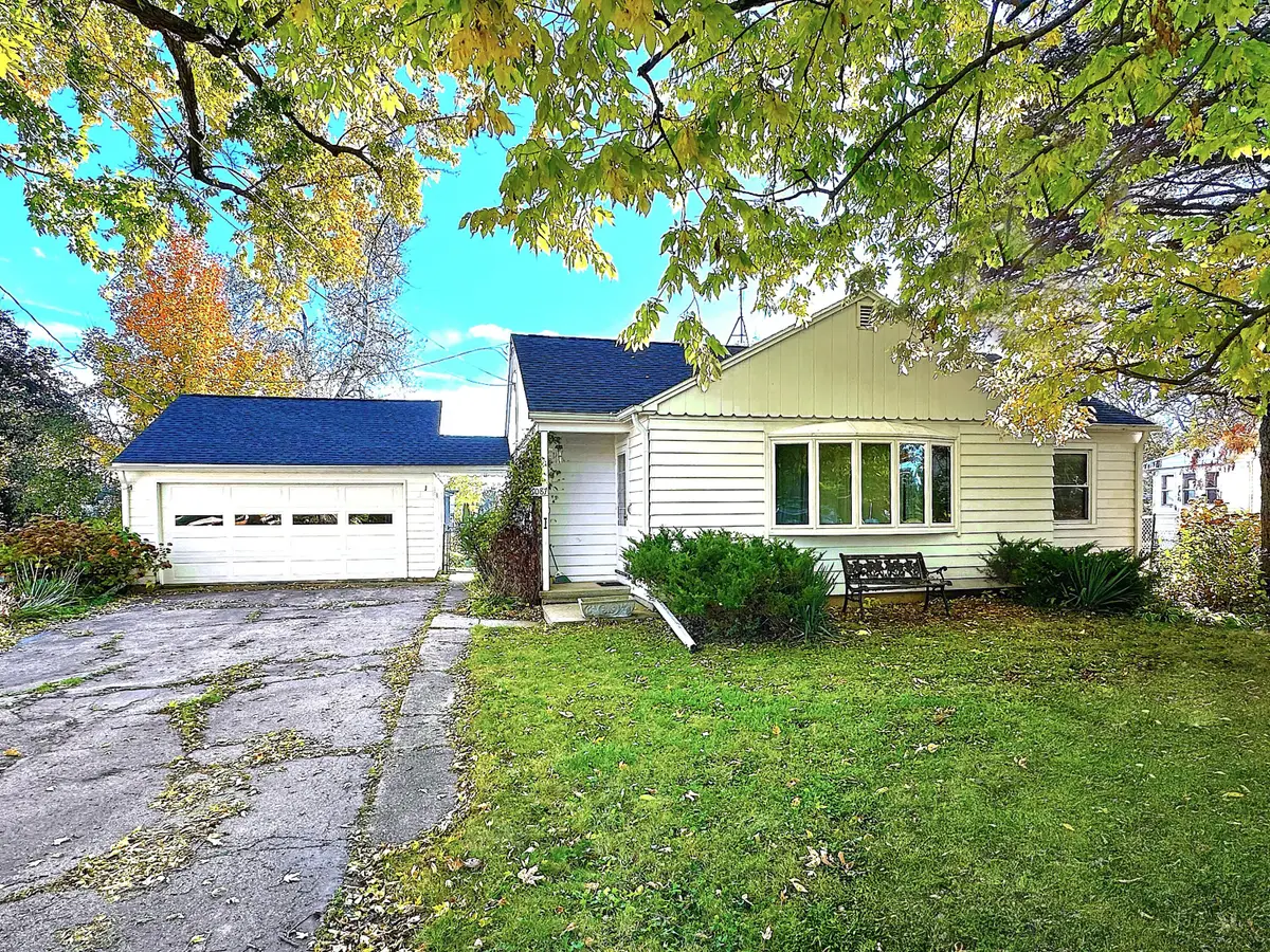 6087 Lyons St, Lyons, WI 53148 - Image #1