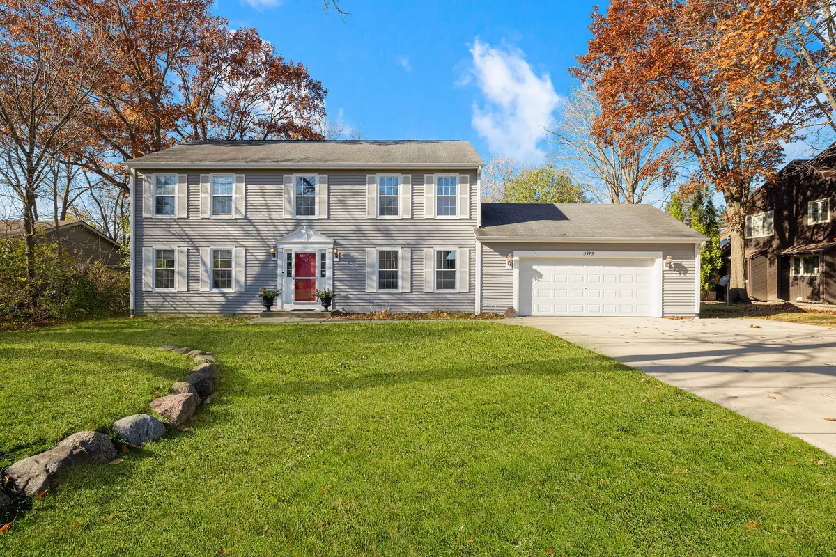 3975 S 119th St, Greenfield, WI 53228 - Image #1