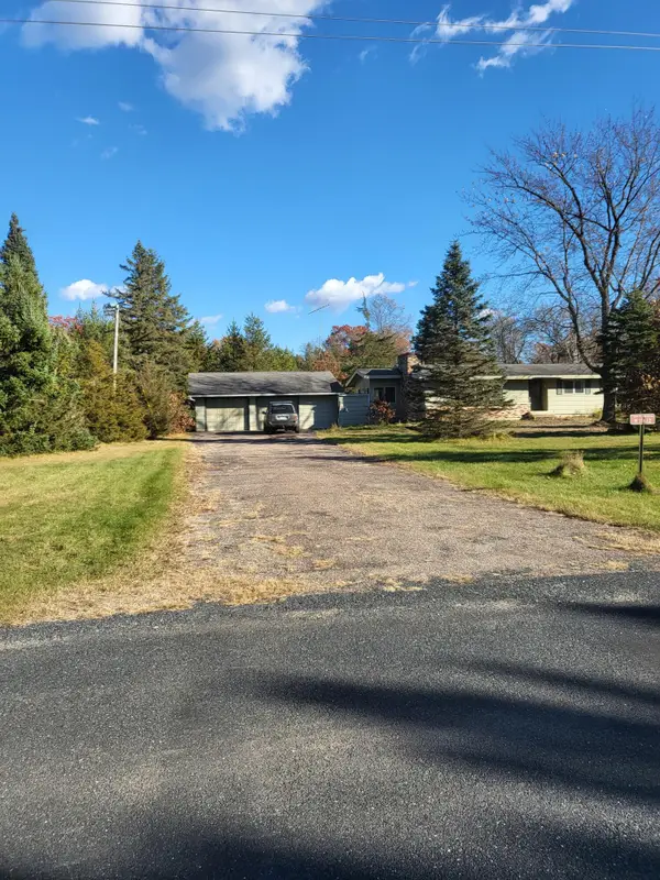 N11612 10th Ave, Necedah, WI 54646