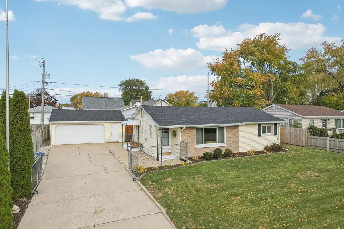 1528 Enos Ave, Mount Pleasant, WI 53403 - Image #1