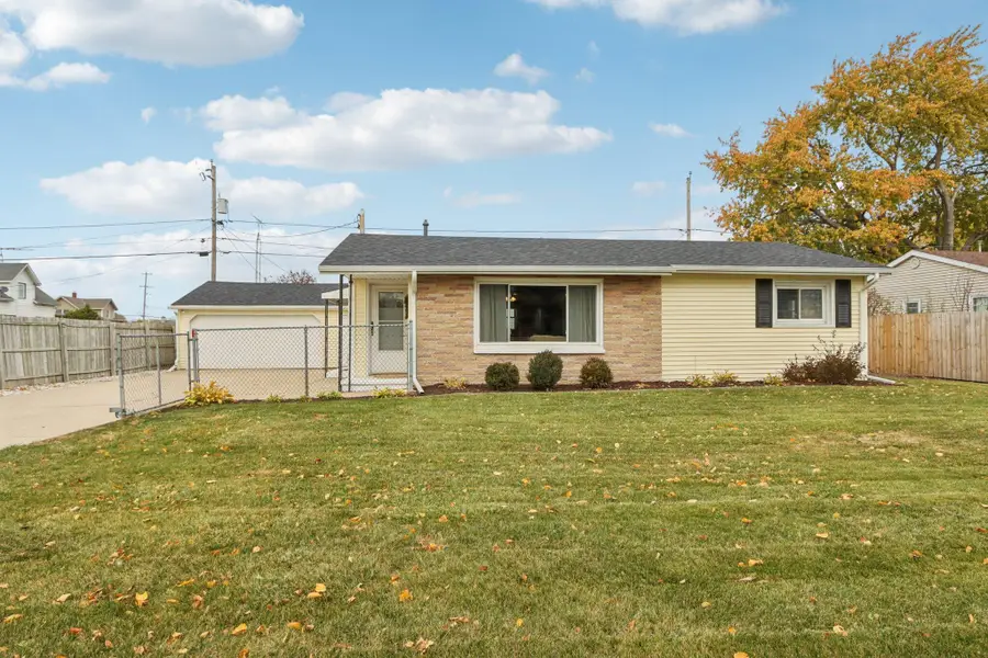 1528 Enos Ave, Mount Pleasant, WI 53403 - Image #3