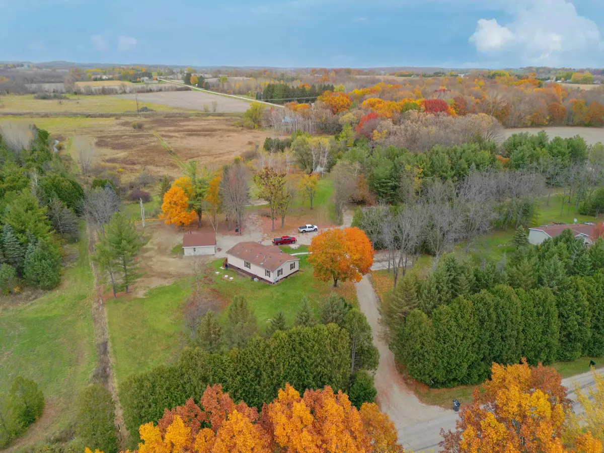N8538 River Rd, Watertown, WI 53094 - Image #1