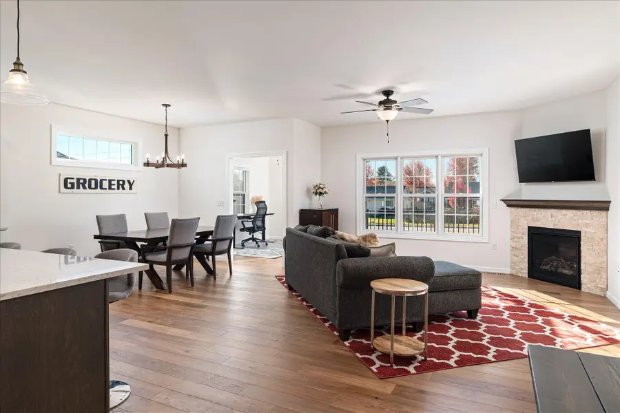 3120 Christenson Ln, Holmen, WI 54650 - Image #3