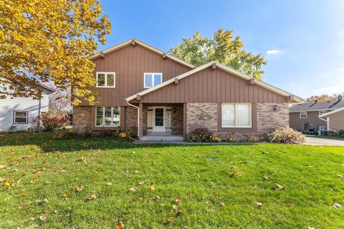1222 Western Trl, Mukwonago, WI 53149 - Image #1
