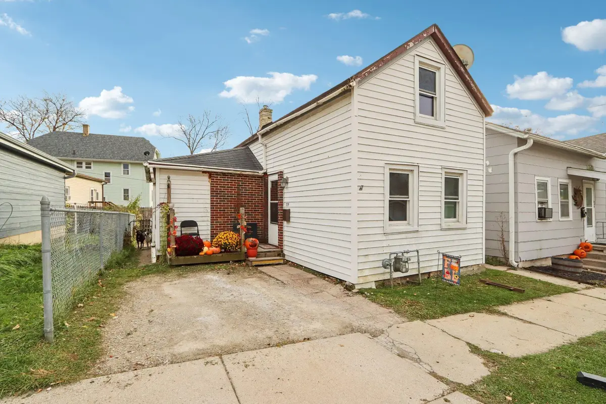 119 Emerald St, Watertown, WI 53098 - Image #1